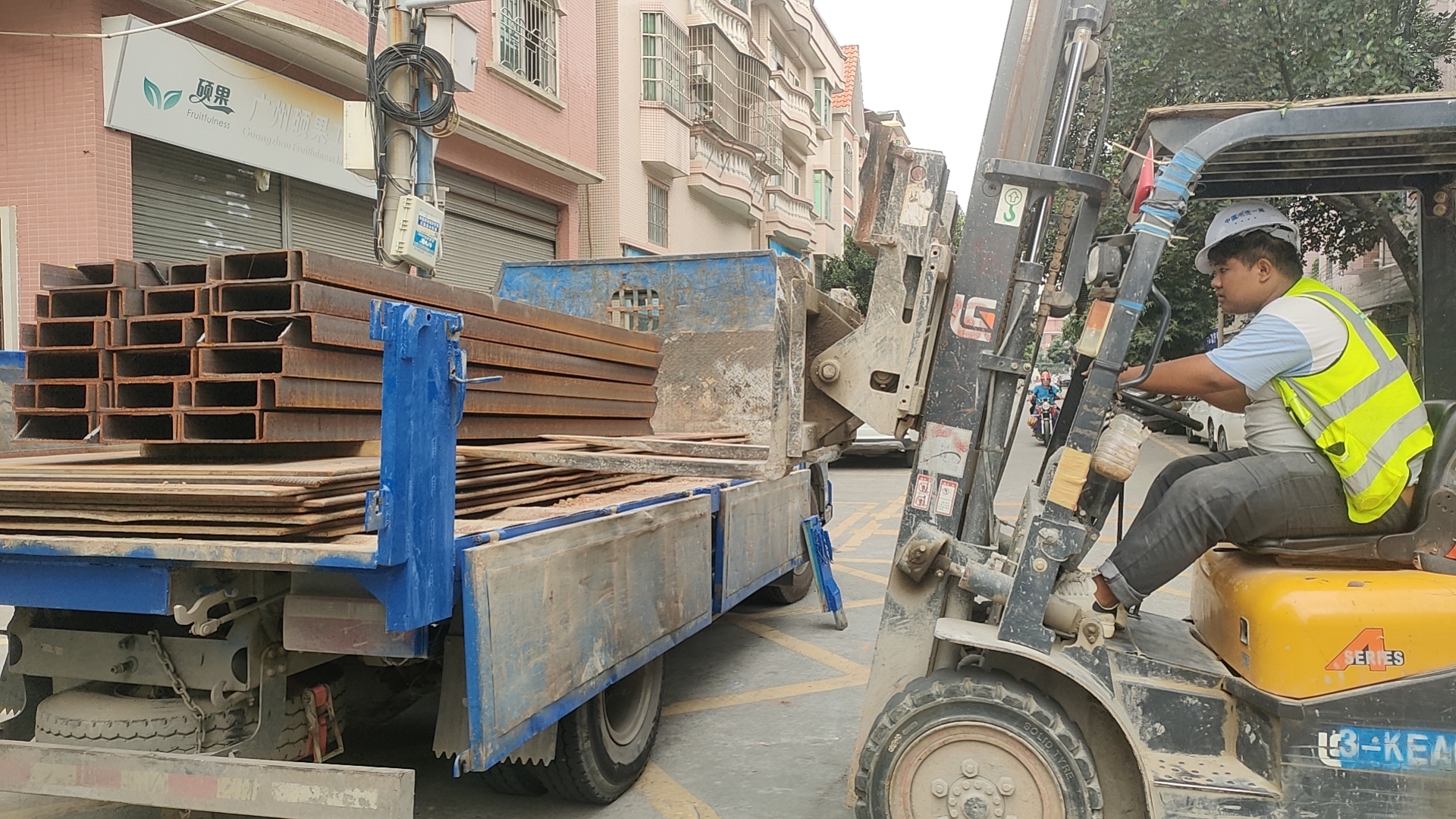 黄埔区槽钢工地专用铺路钢板出租 - 推荐